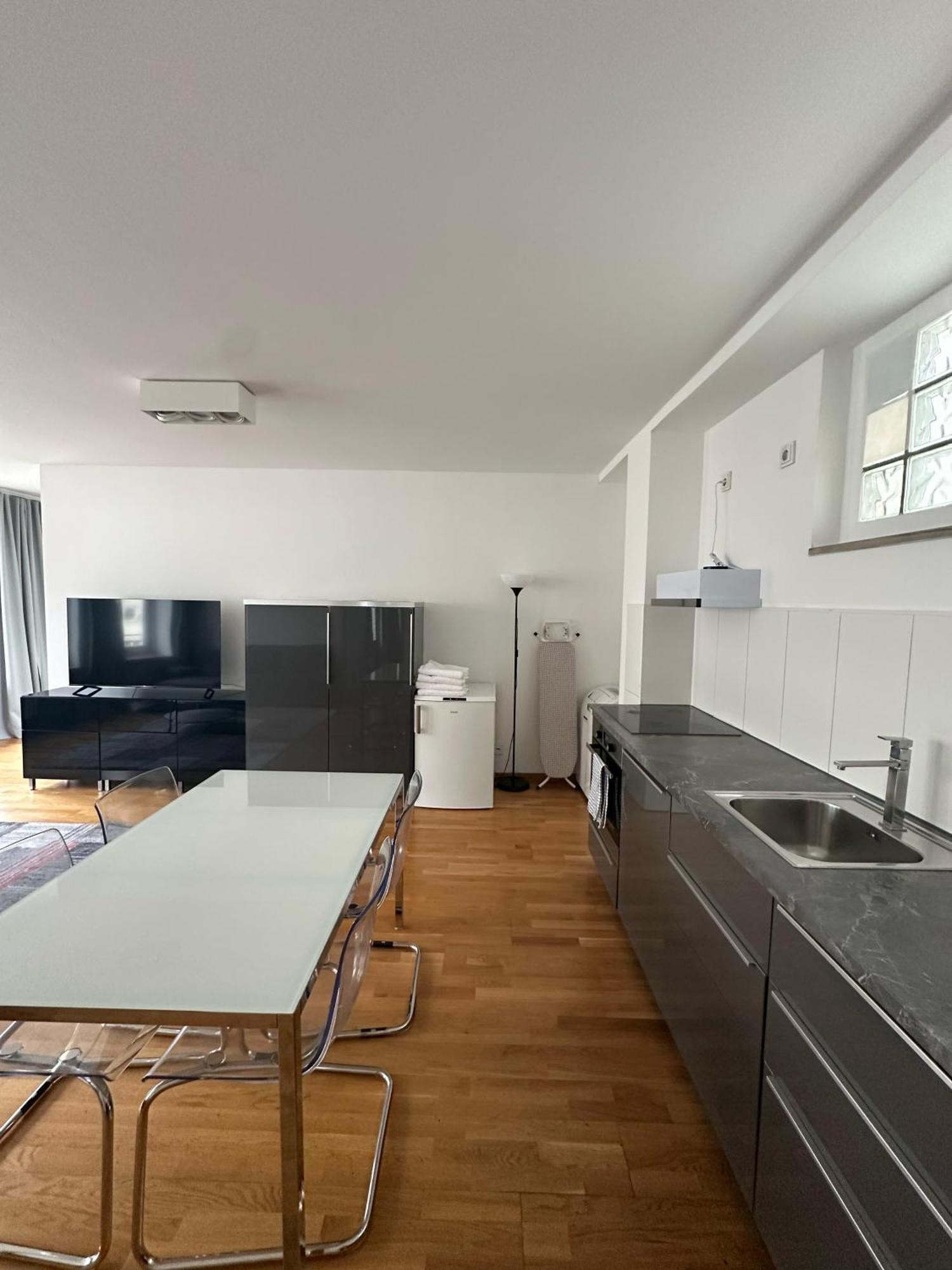 Al Nafurah Apartments München Eksteriør bilde