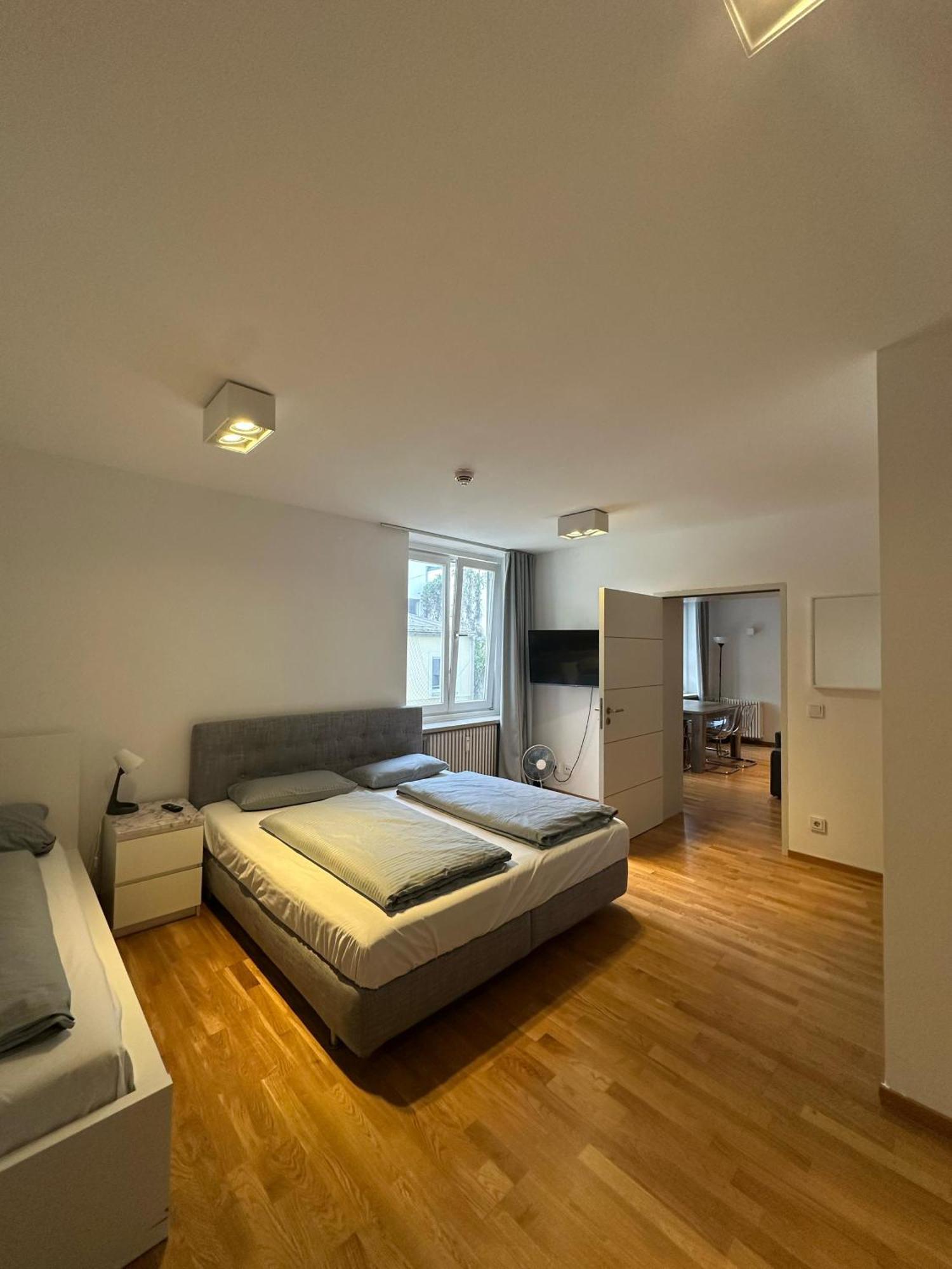 Al Nafurah Apartments München Eksteriør bilde