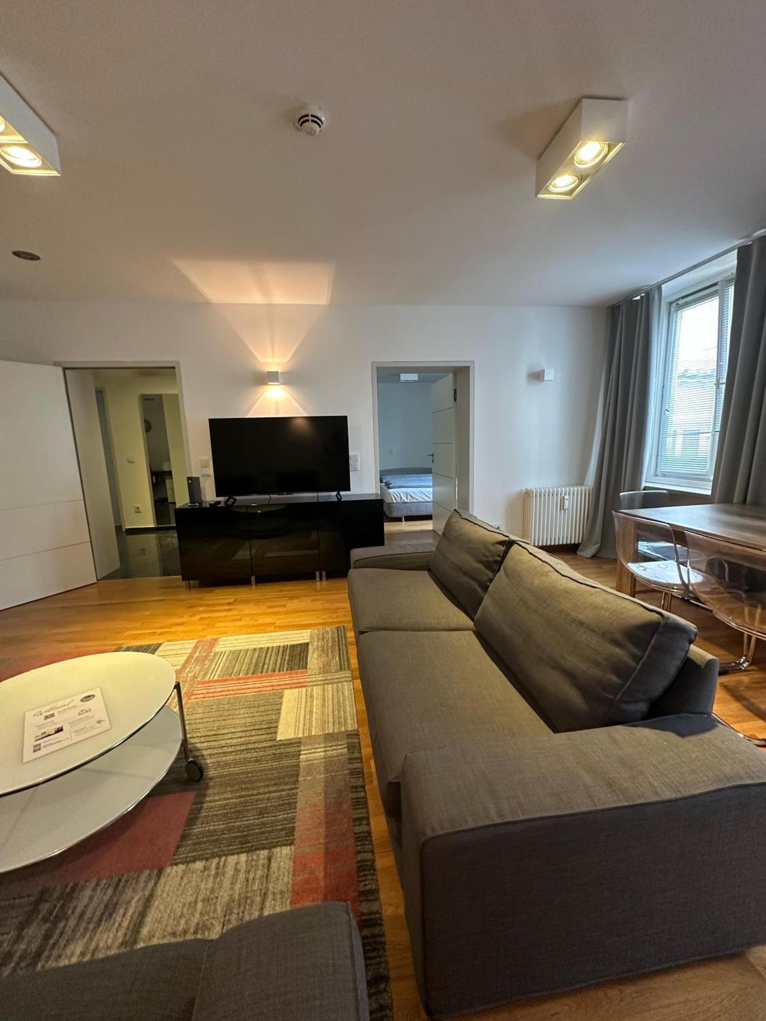 Al Nafurah Apartments München Eksteriør bilde