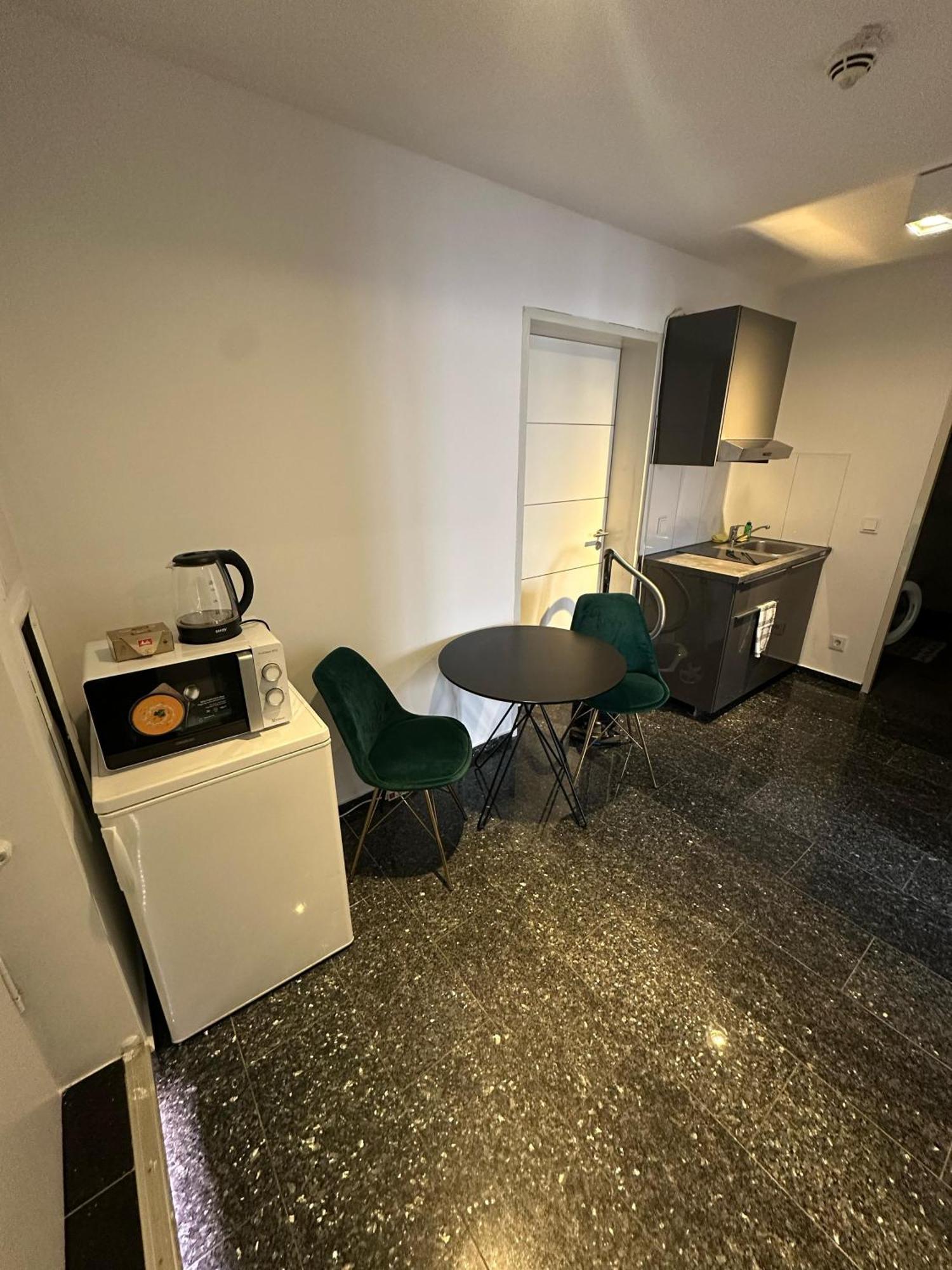 Al Nafurah Apartments München Eksteriør bilde