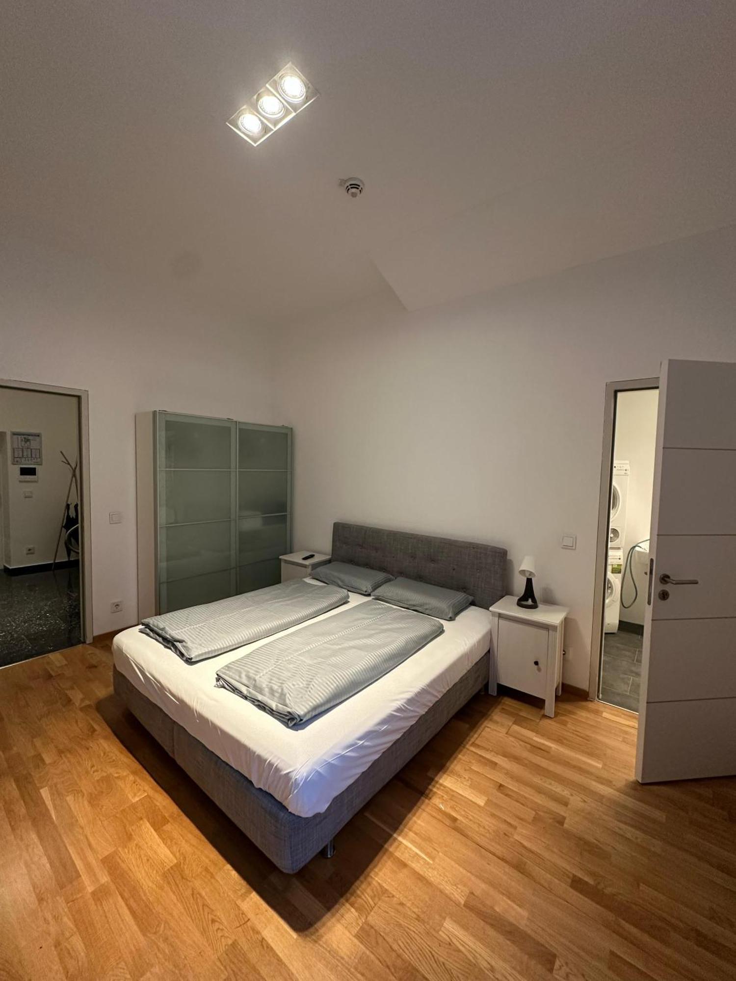 Al Nafurah Apartments München Eksteriør bilde